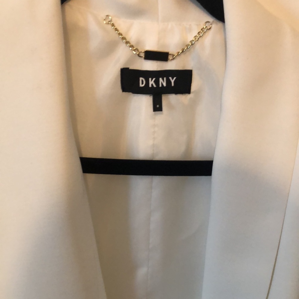 DKNY white vest
